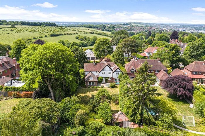 5 Bedroom Detached House For Sale In One Tree Hill Road, Guildford, Surrey, GU4