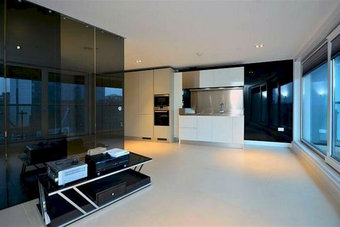 Studio To Rent In Bezier Apartments, City Road, Old Street, Shoreditch, London, EC1Y