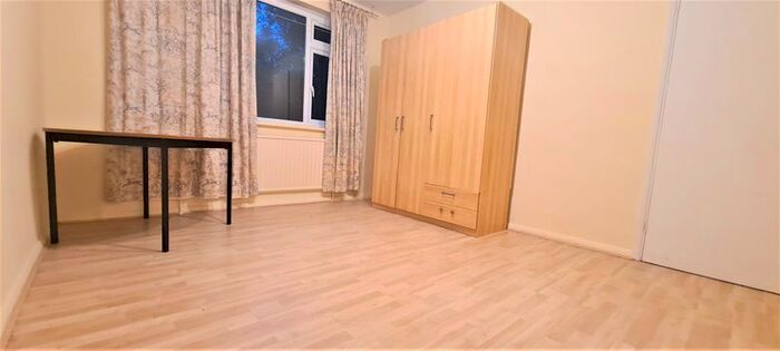 2 Bedroom Flat To Rent In Alston Road, Barnet, EN5