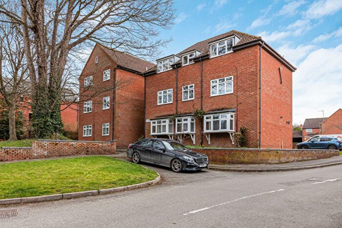 2 Bedroom Flat For Sale In Ormond Road, Wantage, OX12