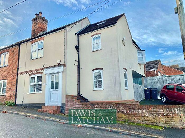 4 Bedroom Semi-Detached House For Sale In Newtown, Westbury, BA13