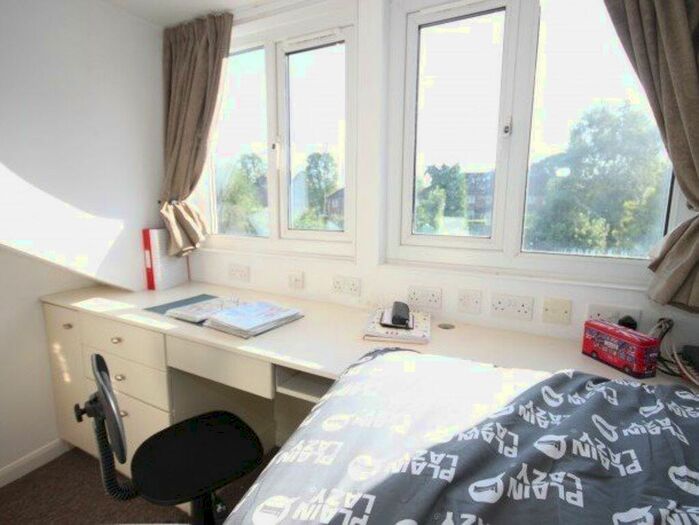 5 Bedroom Property To Rent In Harborne Park Road, B17