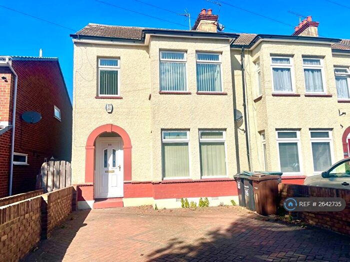3 Bedroom Semi-Detached House To Rent In Ferndale Road, Gravesend, DA12