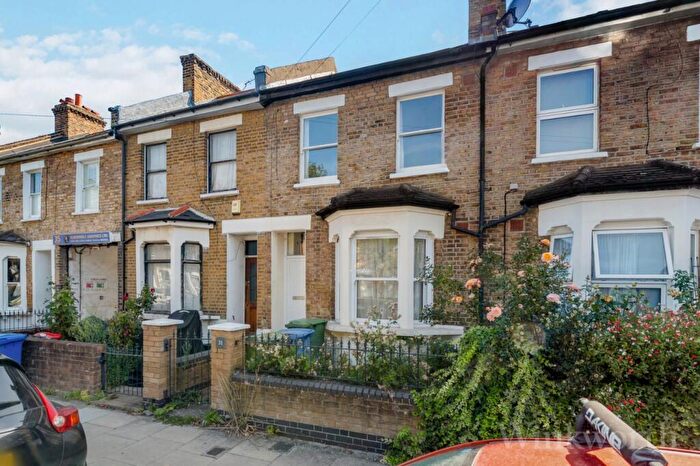 1 Bedroom Apartment To Rent In Astbury Road, London, SE15