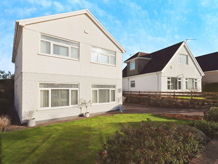 4 Bedroom Detached House For Sale In Penywaun, Efail Isaf, Pontypridd, CF38