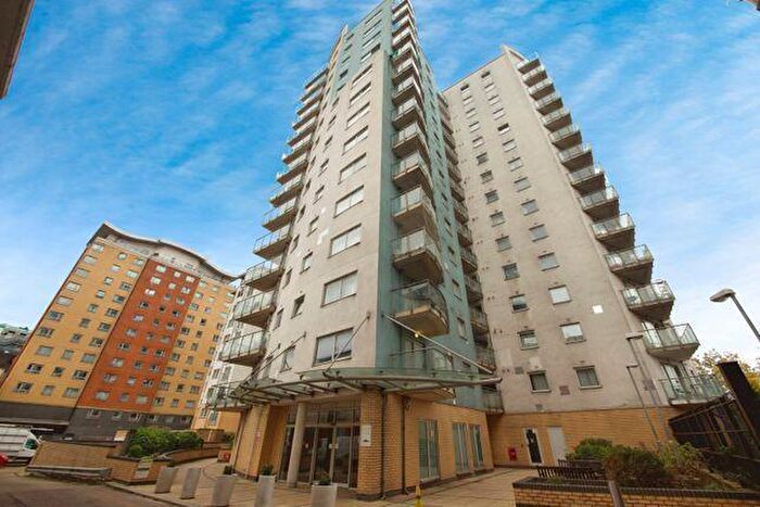 2 Bedroom Apartment To Rent In Axon Place, Ilford, London, IG1
