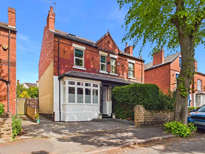 3 Bedroom Semi Detached House For Sale In Leonard Avenue, Sherwood, Nottingham, NG5