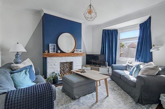 3 Bedroom House For Sale In Holyhead Road, Coventry, CV5