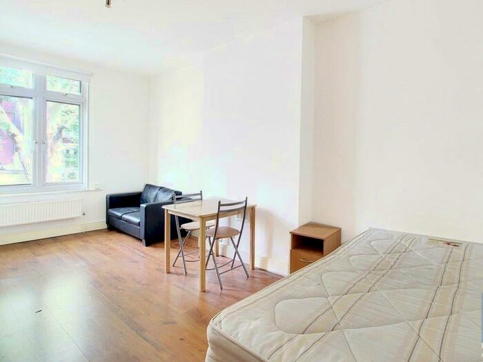Studio To Rent In Crouch Hill, London, N4