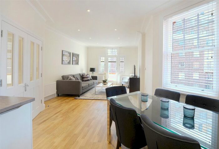3 Bedroom Flat To Rent In Hamlet Gardens, Chiswick, London, W6
