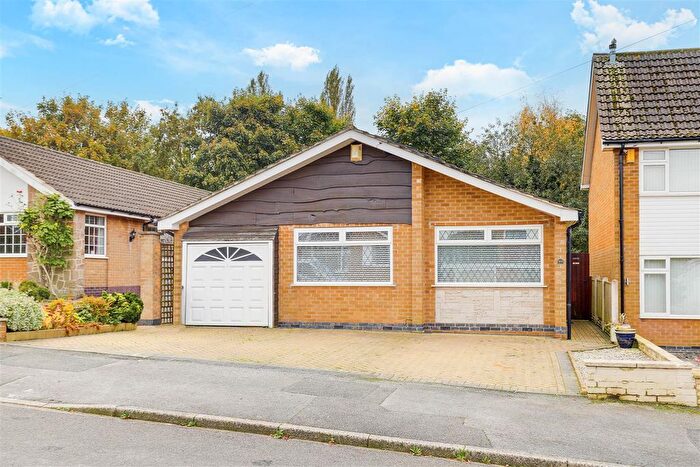 3 Bedroom Detached Bungalow For Sale In Weaverthorpe Road, Woodthorpe, Nottinghamshire, NG5