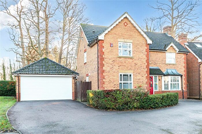 4 Bedroom Detached House For Sale In Tower Gardens, Claygate, KT10