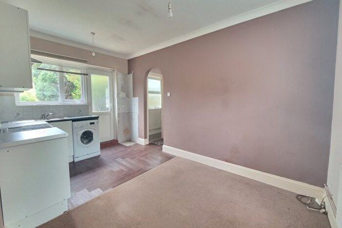 2 Bedroom Flat To Rent In Colbourne Avenue, Brighton, BN2