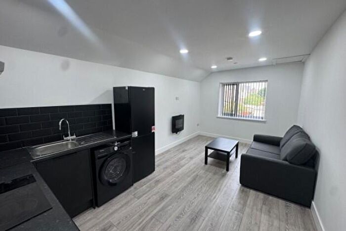 2 Bedroom Flat To Rent In Albany Road Cardiff, CF24