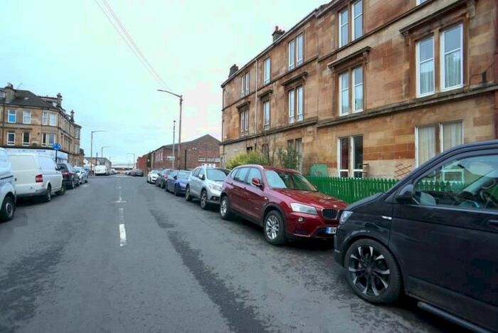 4 Bedroom Flat To Rent In Forth Street, Glasgow, G41