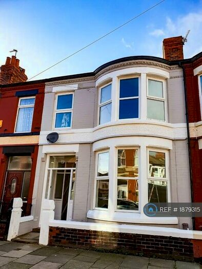 3 Bedroom Terraced House To Rent In Ilchester Road, Walassey, CH44