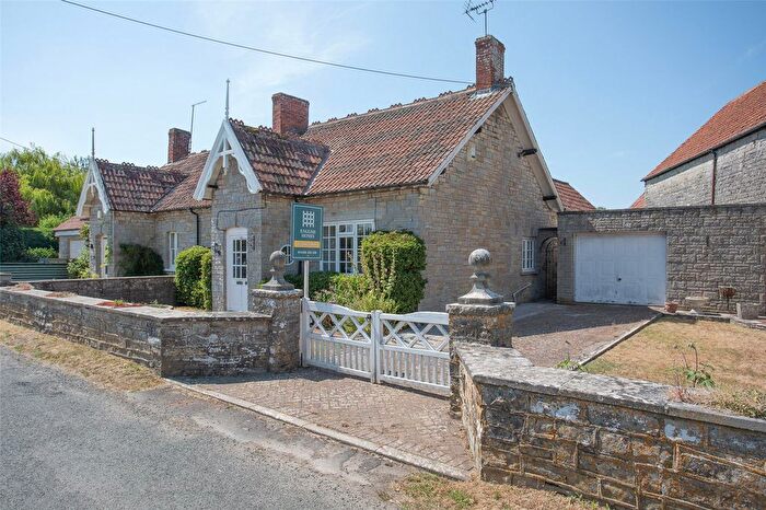 3 Bedroom Bungalow For Sale In Low Ham, Langport, Somerset, TA10