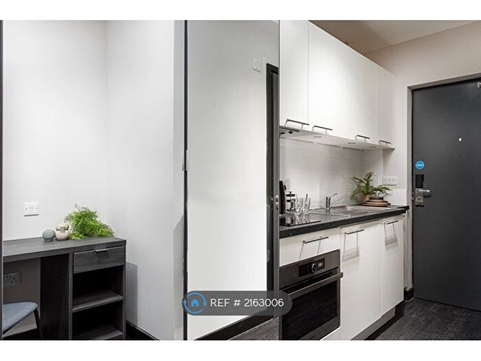 Studio To Rent In Gunnersbury Lane, London, W3