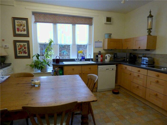 2 Bedroom Apartment To Rent In Hound Street, Sherborne, Dorset, DT9