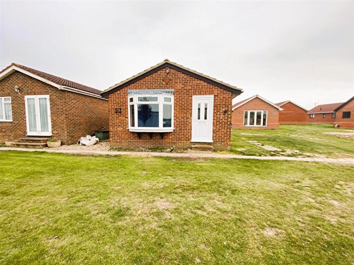 2 Bedroom Detached Bungalow To Rent In Warden Bay Road, Saddlebrook Park, Leysdown, ME12