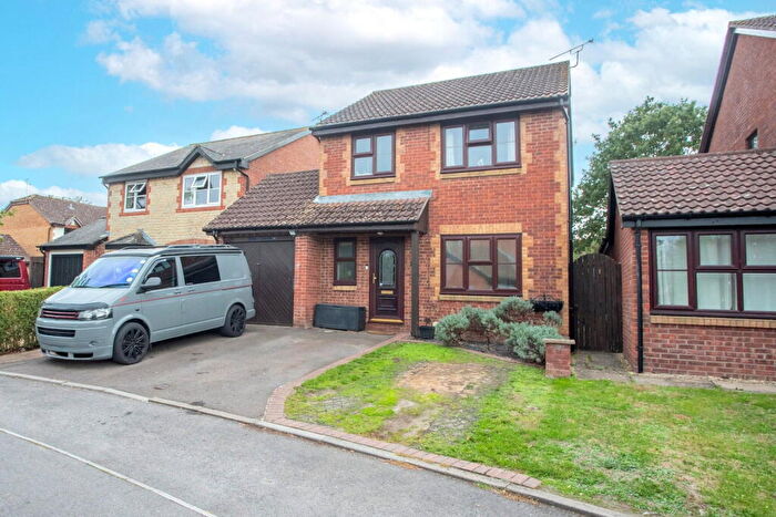 3 Bedroom Detached House For Sale In Woodlands Road, Charfield, GL12