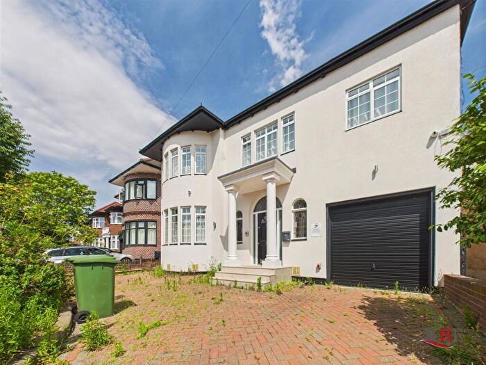 6 Bedroom House To Rent In Alexander Avenue, London, NW10