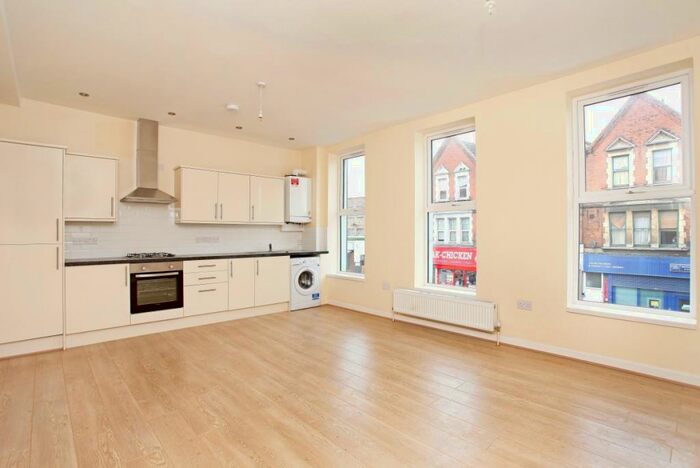1 Bedroom Flat To Rent In Norwood Road London, SE27