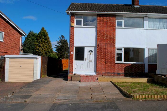 3 Bedroom Semi-Detached House To Rent In Winslow Drive, Wigston, LE18