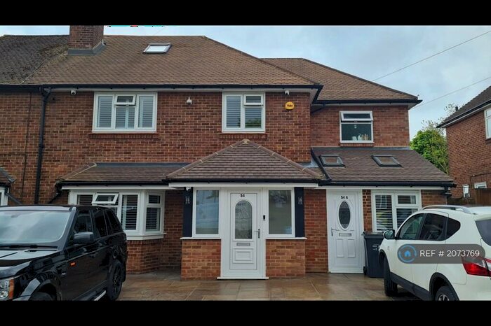 4 Bedroom Semi-Detached House To Rent In Dulverton Road, South Croydon, CR2