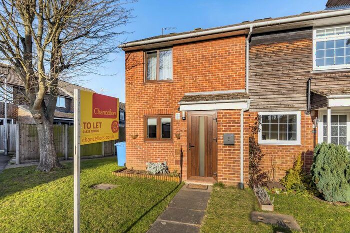 3 Bedroom End Of Terrace House To Rent In Maidenhead, Berkshire, SL6