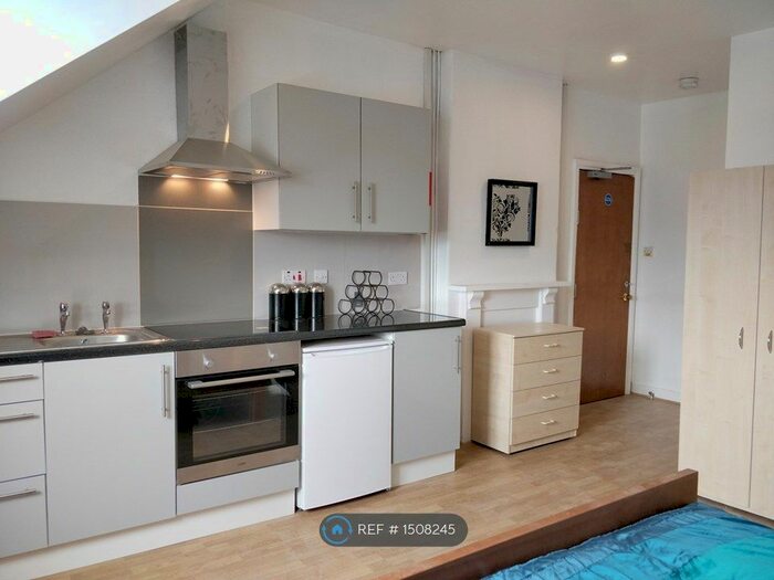 Studio To Rent In Comer Gardens, Worcester, WR2