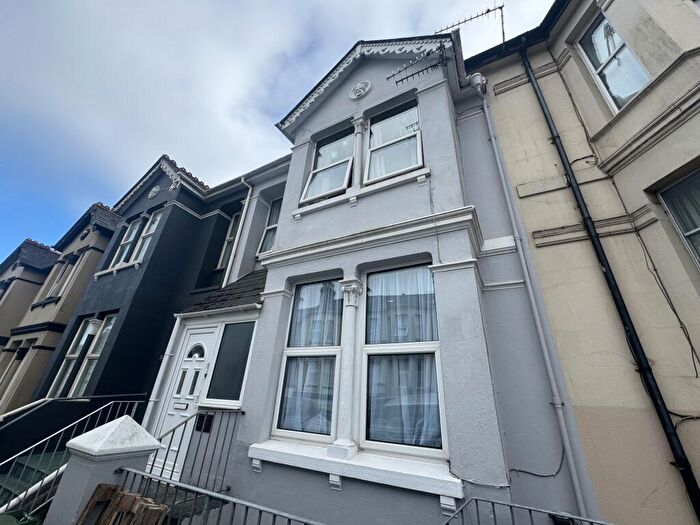 1 Bedroom Flat To Rent In Ashford Road, Mutley, PL4