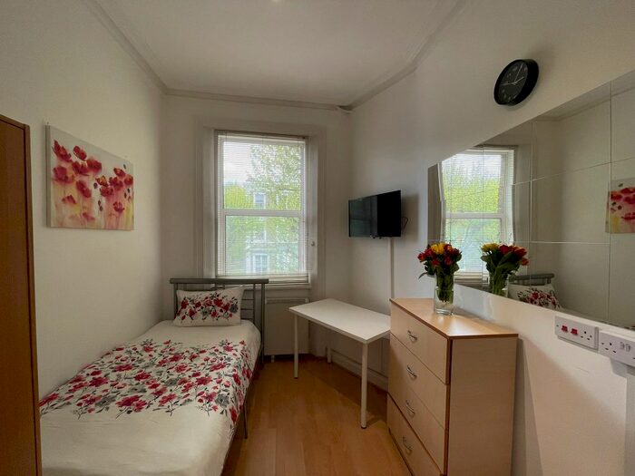 Studio To Rent In Philbeach Gardens, London, SW5