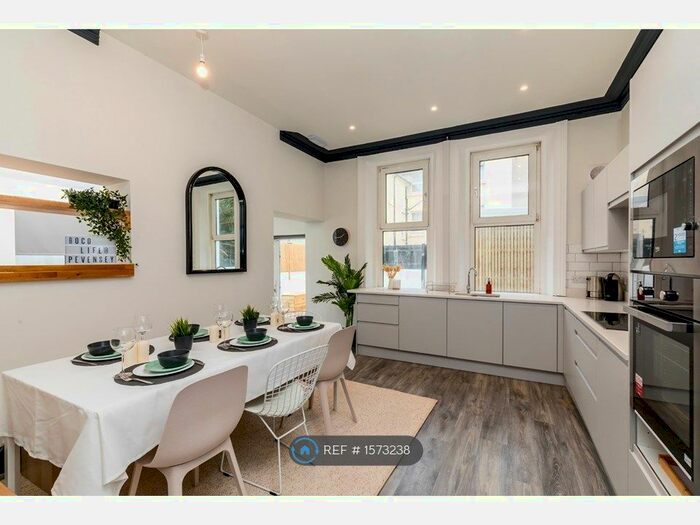 9 Bedroom Semi-Detached House To Rent In Pevensey Road, Eastbourne, BN22