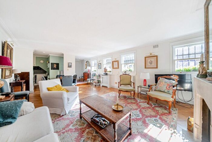 3 Bedroom Flat For Sale In Grove Lane, Camberwell, London, SE5