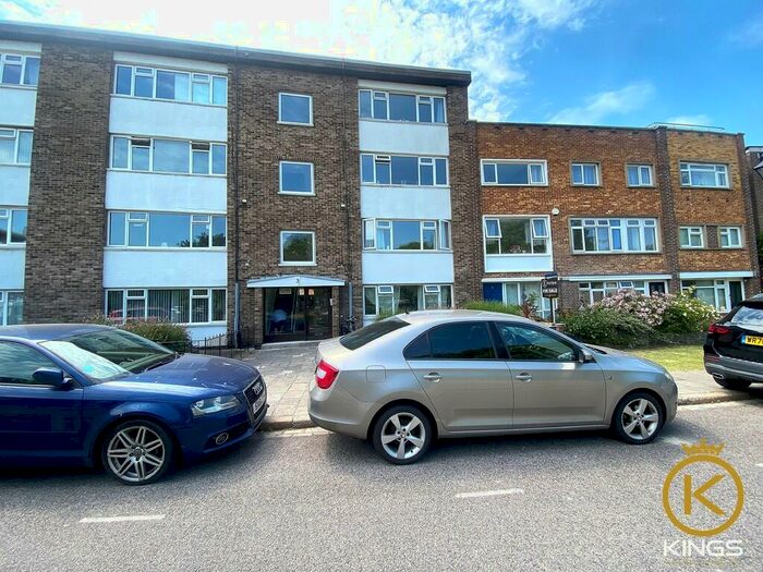 1 Bedroom Flat To Rent In Oyster Street, Portsmouth, PO1