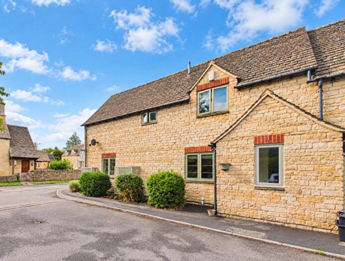 1 Bedroom Flat For Sale In Cook Row, High Street, Ascott-under-Wychwood, OX7