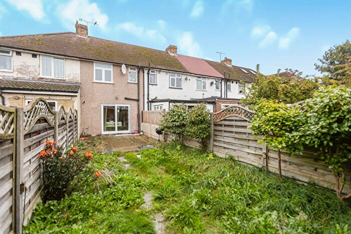 2 Bedroom Terraced House For Sale In Cranford Avenue, Staines-Upon-Thames, Surrey, TW19