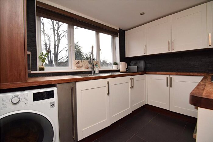 2 Bedroom Apartment To Rent In Creffield Road, Colchester, Essex, CO3