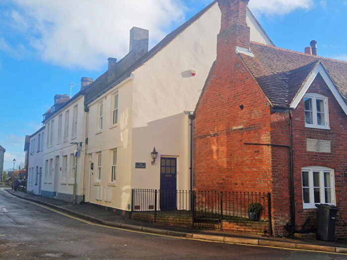 2 Bedroom Cottage For Sale In Church Road, Alverstoke, Gosport, PO12