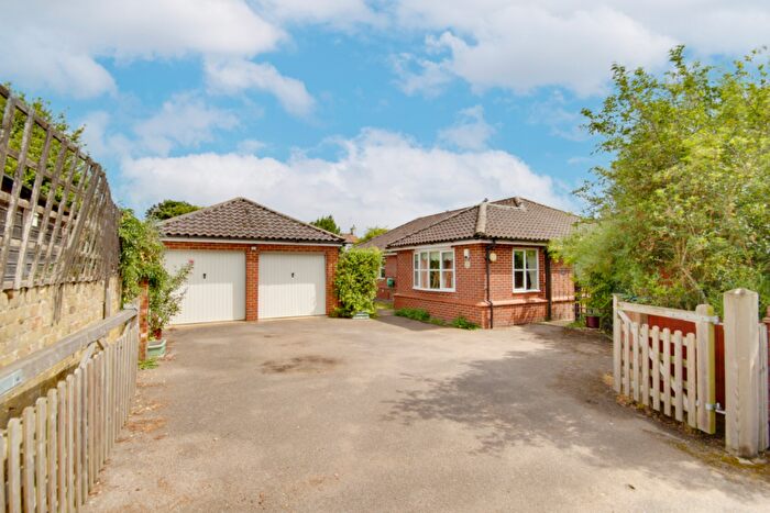 3 Bedroom Detached Bungalow For Sale In Library Walk, Somersham, PE28