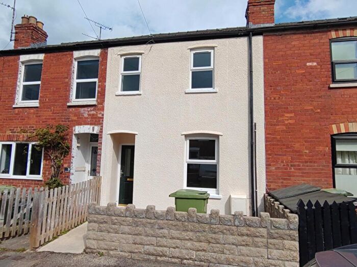 2 Bedroom House To Rent In Charlton Kings, GL53