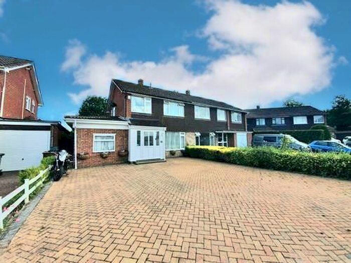 4 Bedroom Semi-Detached House To Rent In Rushfield Road, Liss, GU33