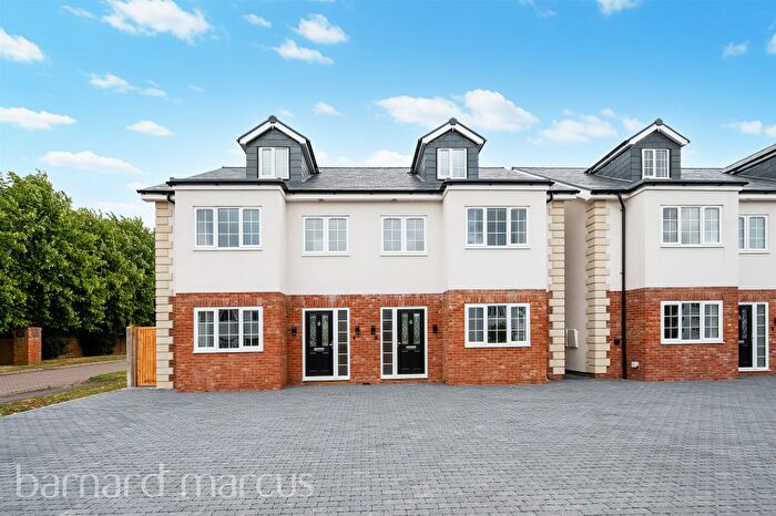 4 Bedroom Semi Detached House For Sale In Barnett Wood Lane, Ashtead, KT21