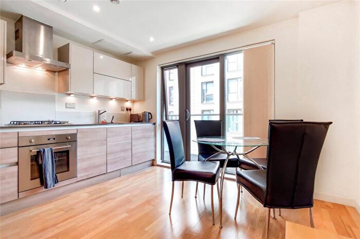 1 Bedroom Apartment To Rent In Cable Street, Shadwell, London, E1