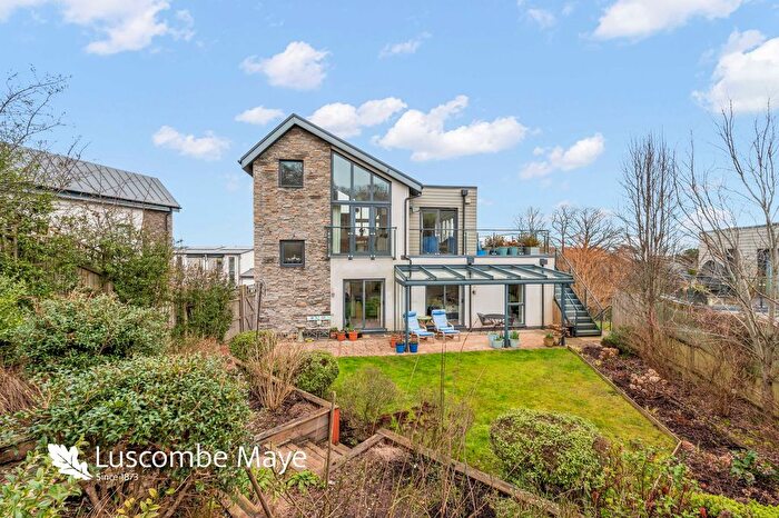 5 Bedroom Detached House For Sale In Follaton Rise, Totnes, TQ9