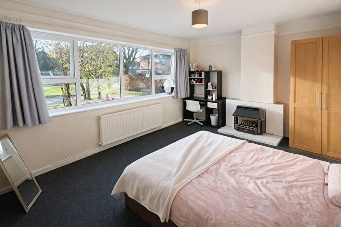 4 Bedroom House To Rent In Brockworth Crescent, Bristol, BS16