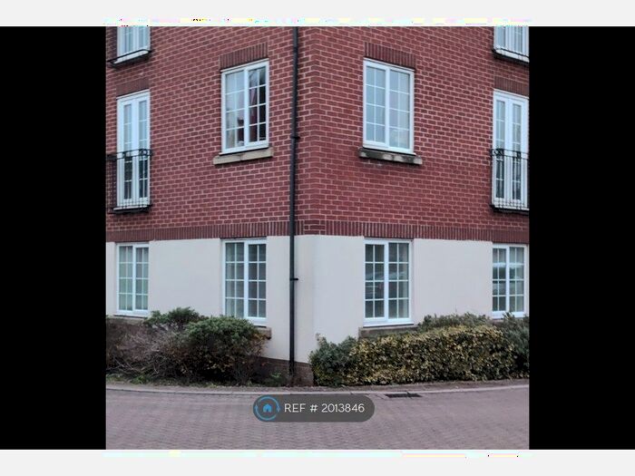 2 Bedroom Flat To Rent In Stavely Way, Gamston, Nottingham, NG2