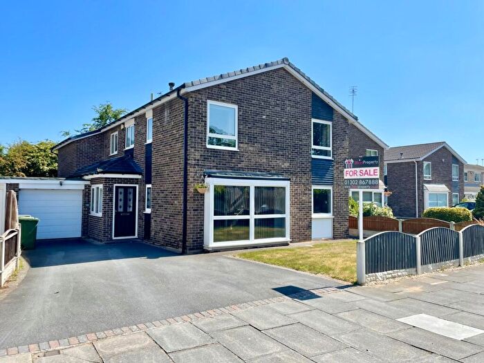 5 Bedroom Detached House For Sale In Cantley Manor Avenue, Doncaster, DN4