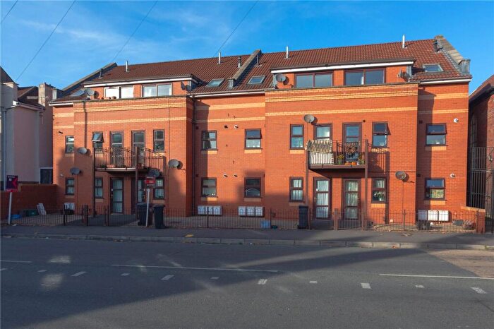 2 Bedroom Apartment To Rent In St. Johns Lane, Bedminster, Bristol, BS3